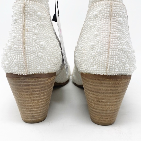 Cozzy Girl Women’s Pearl Cowboy Bootie - Picture 9 of 16